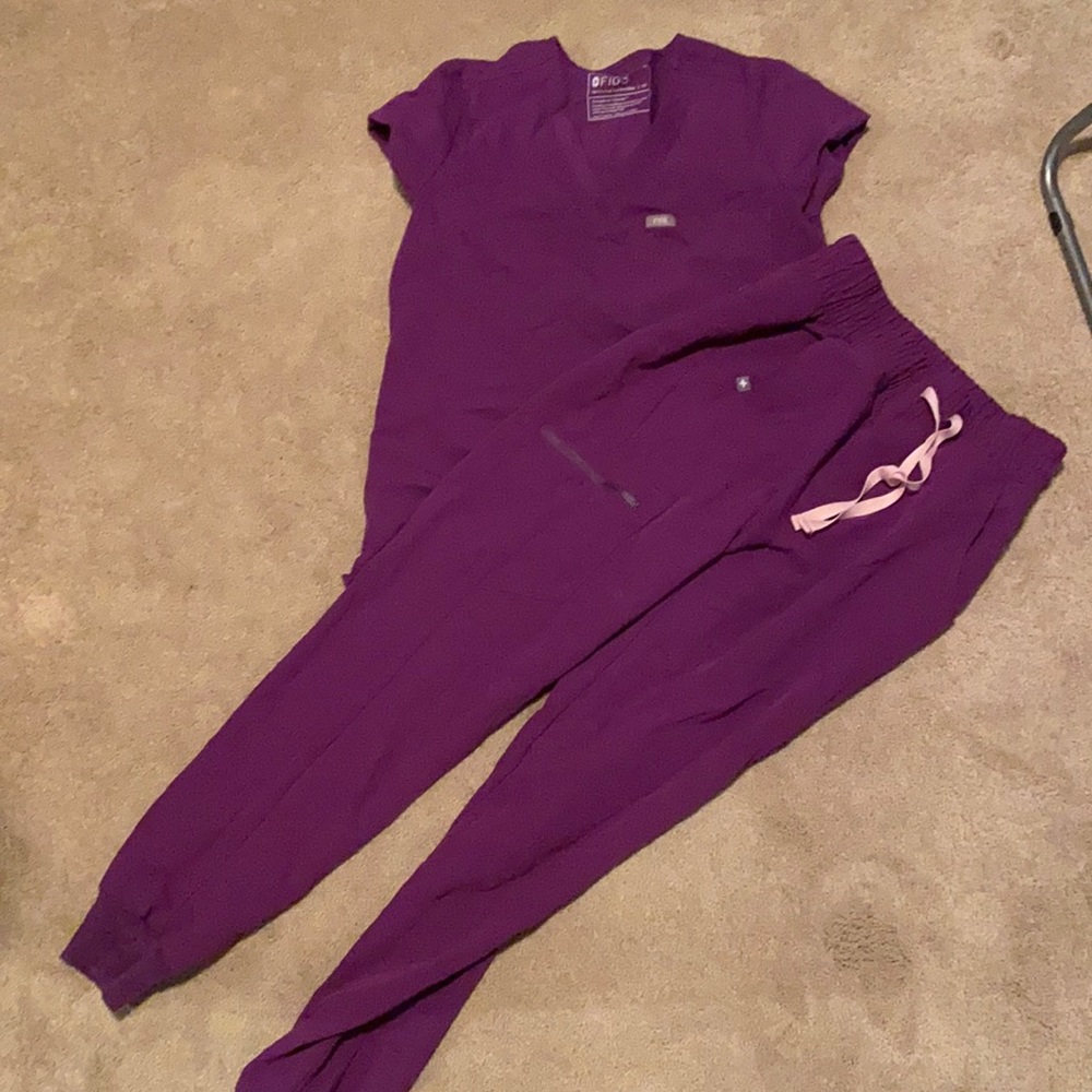 Figs high waist purple scrub set